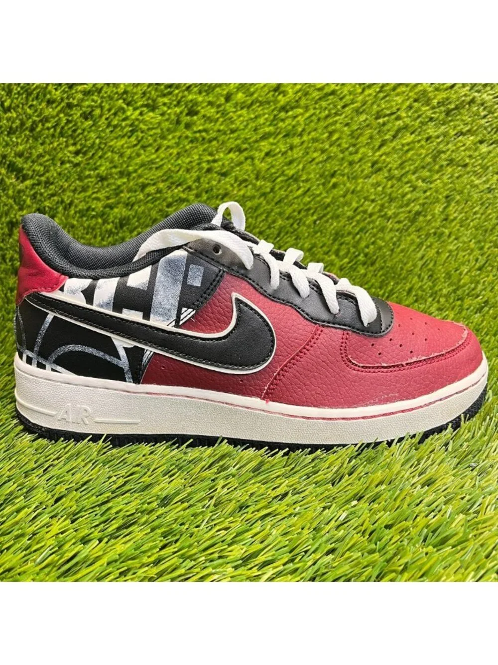 Nike Air Force 1 Low Boys Size 7Y Red Black Athletic Leather Shoes Sneakers